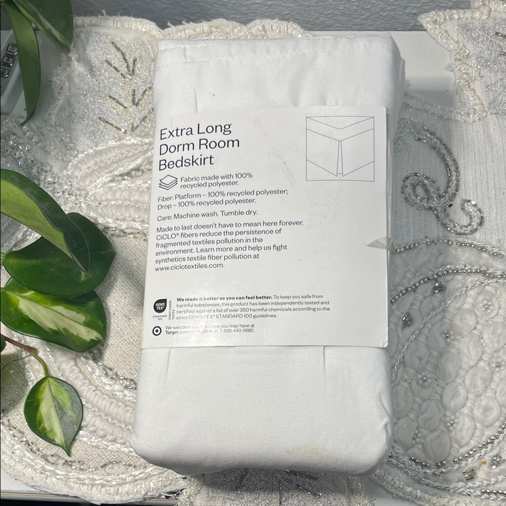 Room Essentials Crisp White Bedskirt (Twin XL) - Picture 3 of 6